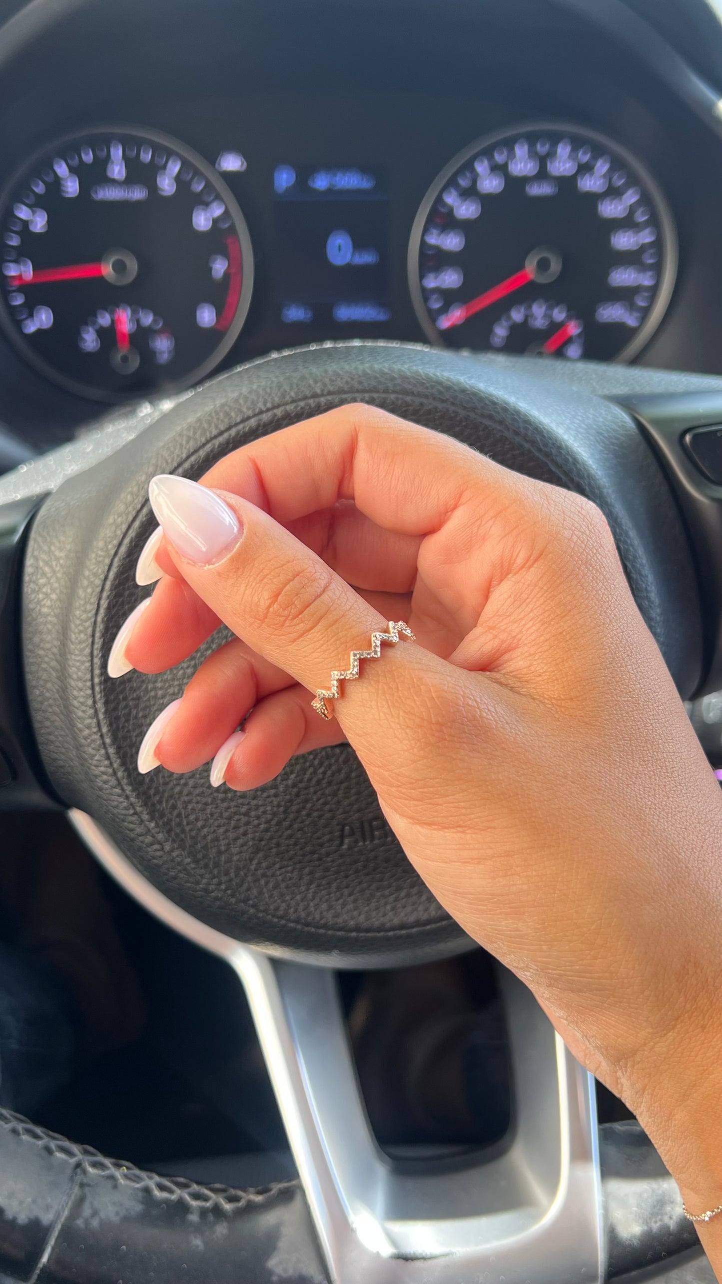 Lonel Ring