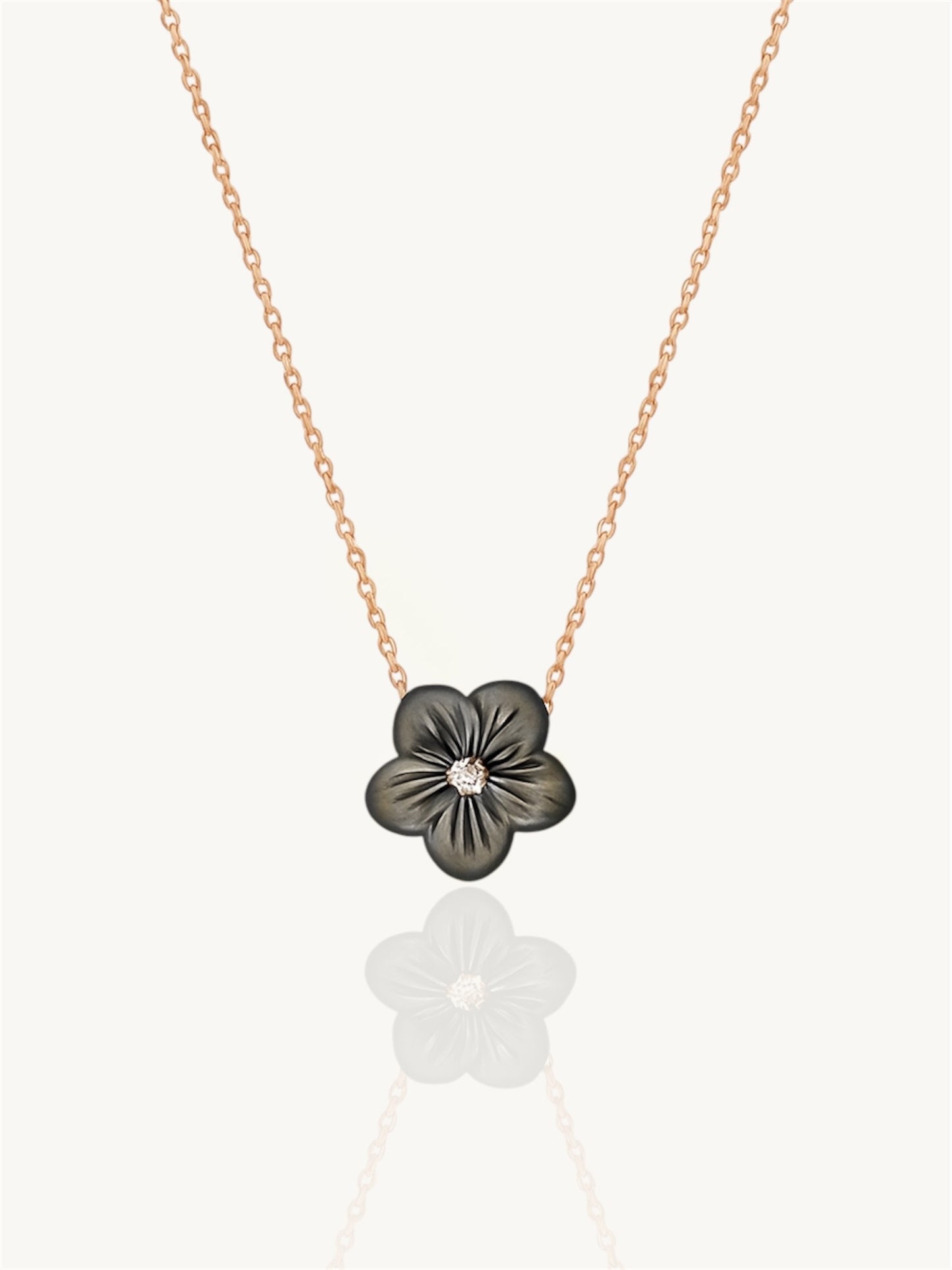 BLACK FLOWER NECKLACE
